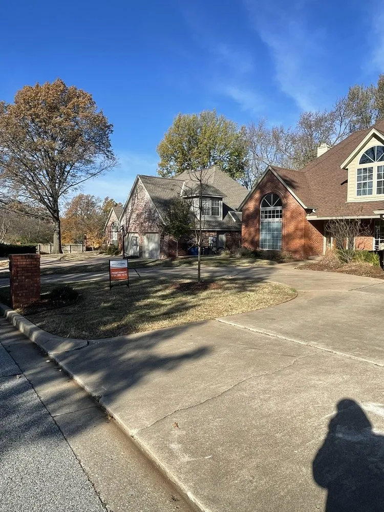 Local lawn care service experts serving Tulsa, OK - Sunrise Lawn Services