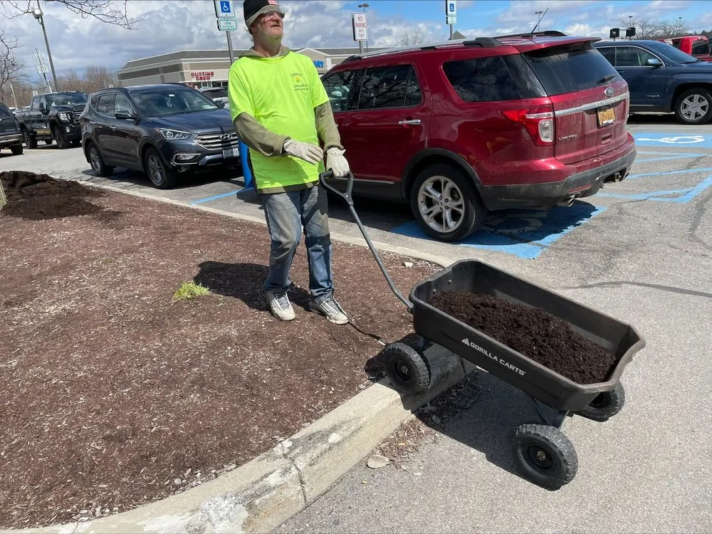 Top-rated garden landscaping in Niagara Falls, NY - Sunrise Maintenance of WNY