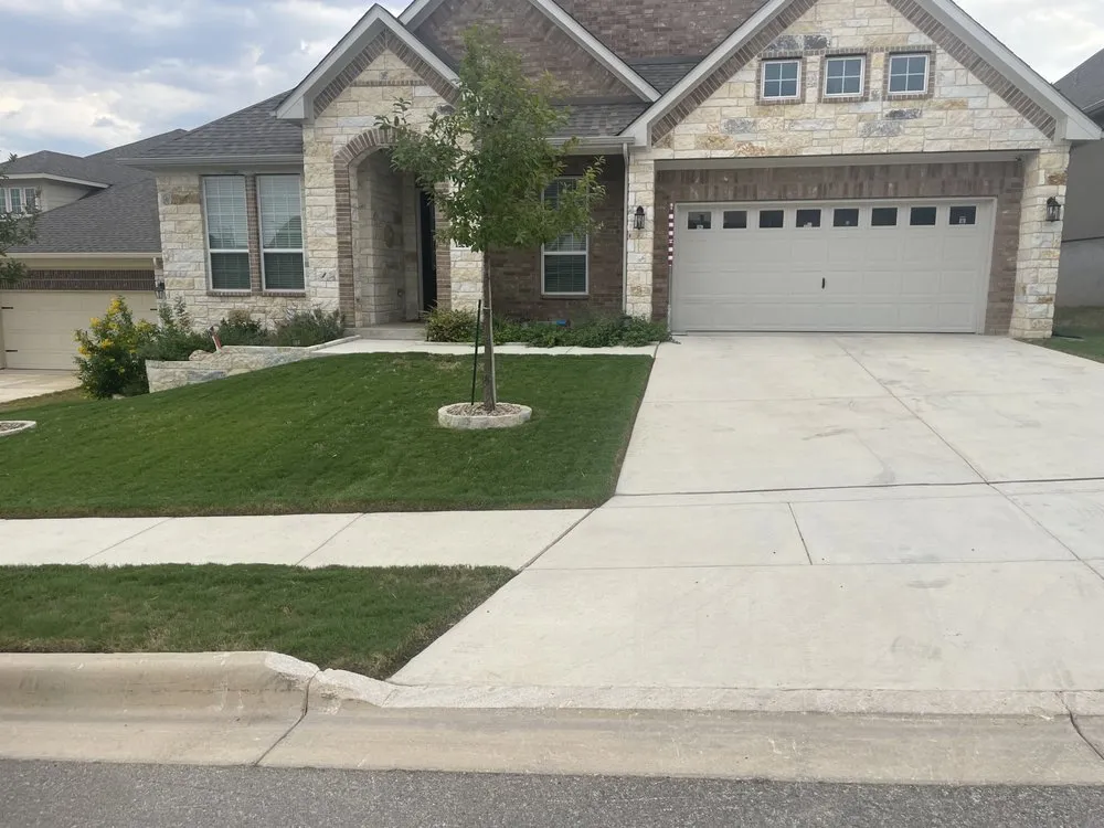 Professional lawn care service in Seguin, TX - Sunrise Sunset Landscape