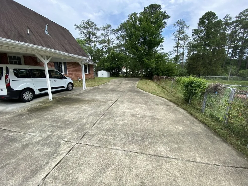 Custom yard cleanup service for year-round maintenance across Newport News, VA - Sunrize Landscape