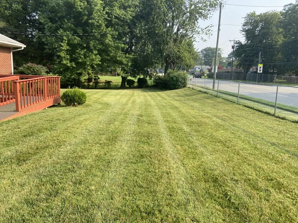 Expert lawn mowing service experts serving Newport News, VA - Sunrize Landscape