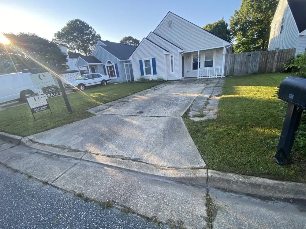 Affordable lawn mowing service in Newport News, VA - Sunrize Landscape