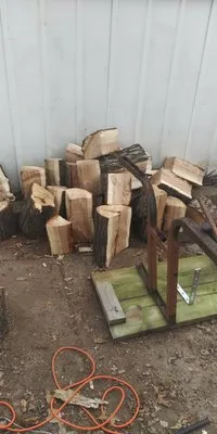 Suns pro painting and Landscaping Logo