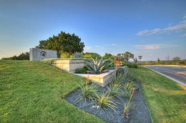 Sunscape Landscaping Logo