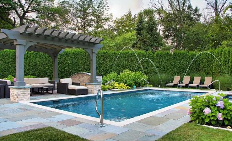 Trusted garden landscaping in Macomb, MI by Sunscapes Landscapes & Pools