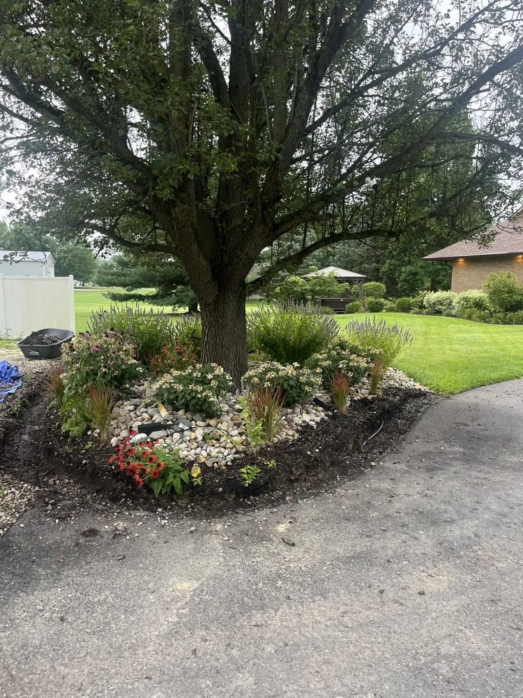 Reliable landscape design for year-round maintenance in Galena, OH by Sunscapes Landscaping