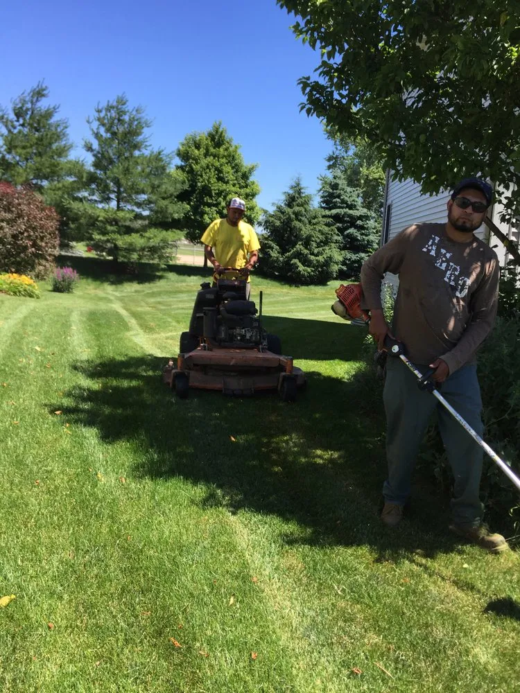 Reliable garden landscaping in Aurora, IL by Sunset Landscaping & Pro Brick Paving