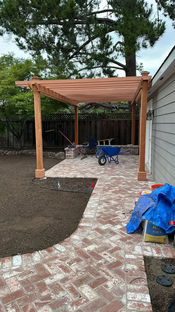 Local lawn mowing service in Redwood City, CA - Sunset Lanscaping