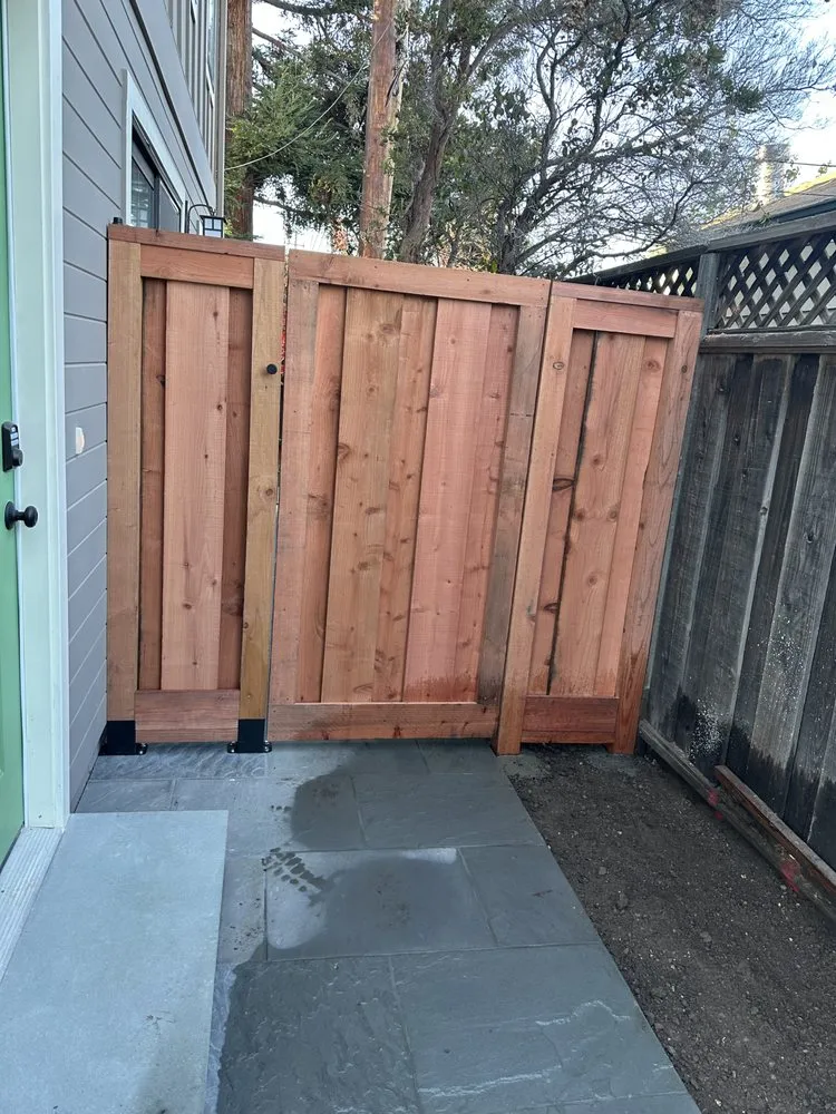 Professional garden landscaping for homes in Redwood City, CA by Sunset Lanscaping