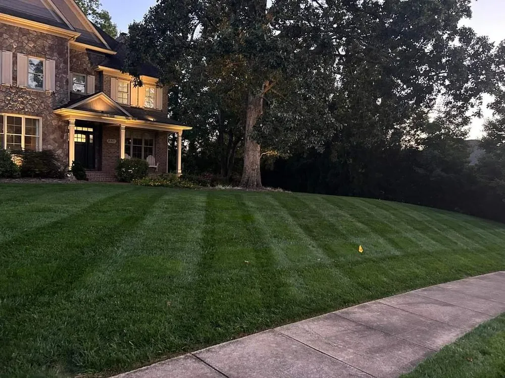 Reliable yard maintenance experts serving Kankakee, IL - Sunset Lawcare