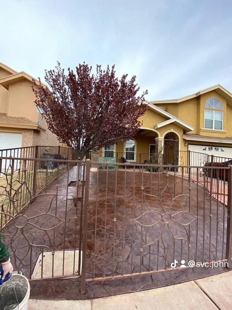 Affordable landscape design for beautiful yards in El Paso, TX by Sunset View Construction