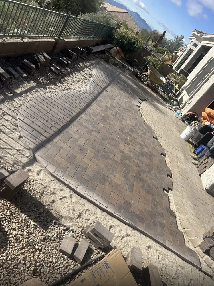 Reliable garden landscaping for year-round maintenance in Tucson, AZ by Sunset View Landscaping