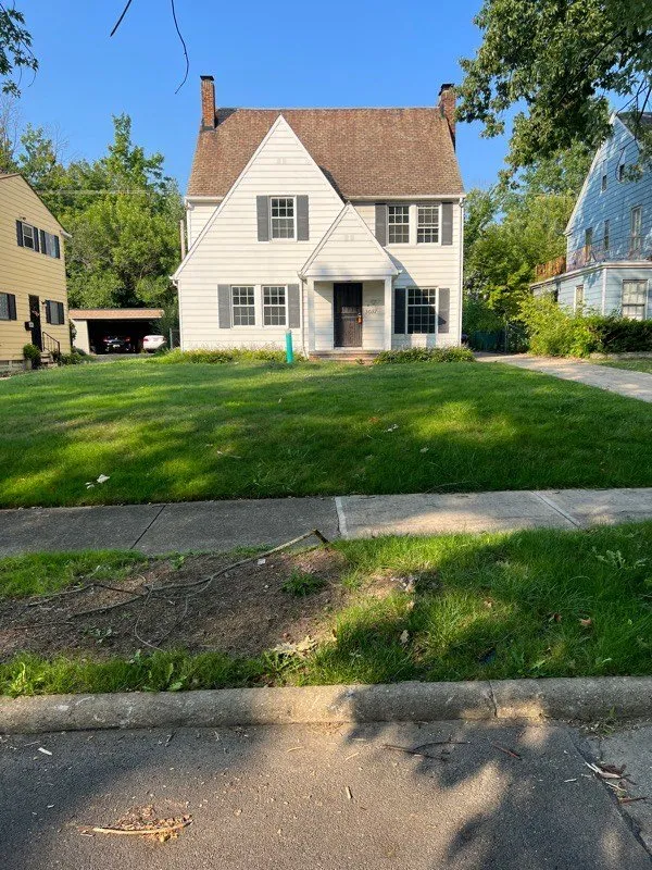 Trusted garden landscaping for residential properties across Maple Heights, OH - Sunshine & Co