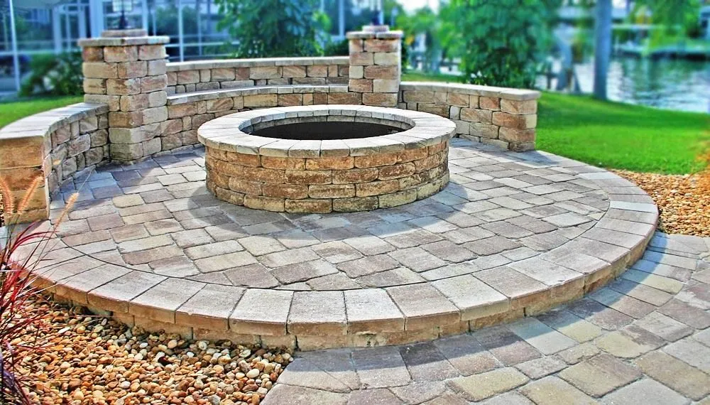 Professional yard maintenance in Winter Garden, FL by Sunshine Brick Pavers