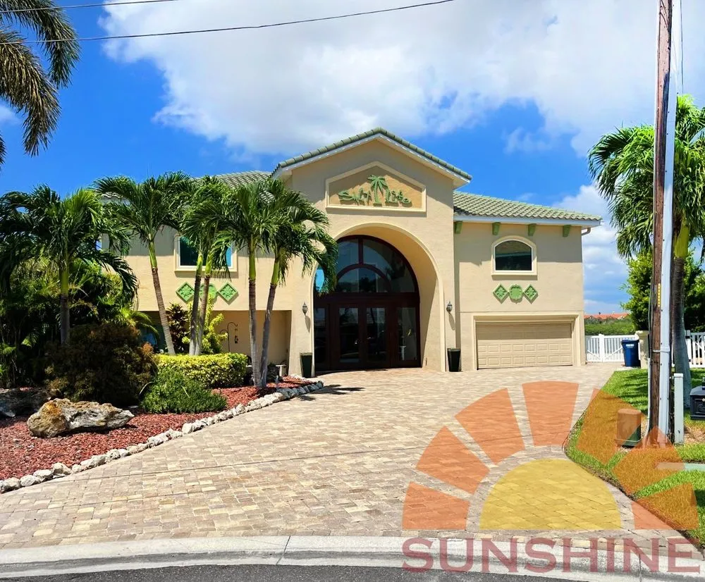 Professional yard maintenance for year-round maintenance in Winter Garden, FL by Sunshine Brick Pavers