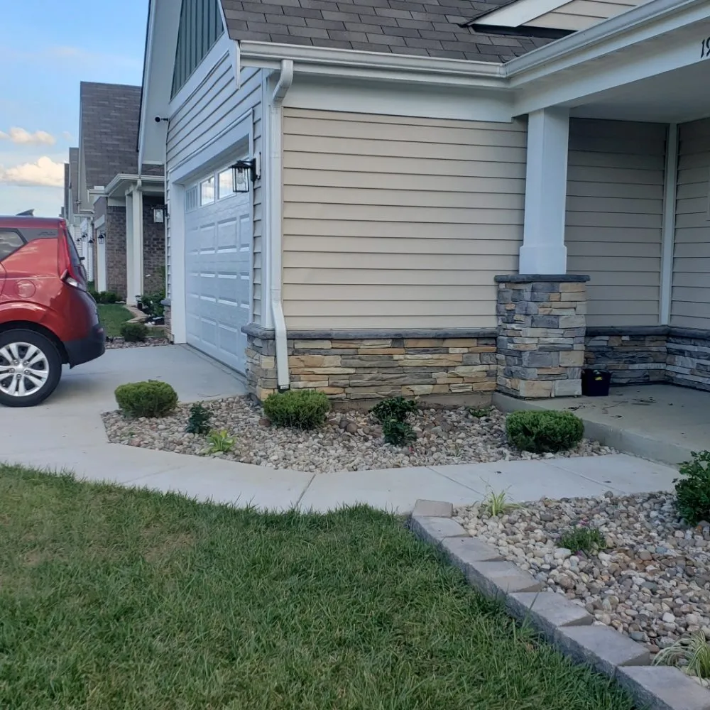 Professional lawn care service with custom design across Mount Washington, KY - Sunshine Cleaning & Landscape