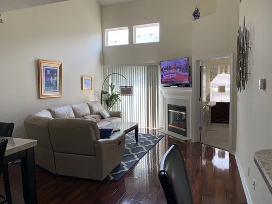 Sunshine Cleaning &More Logo