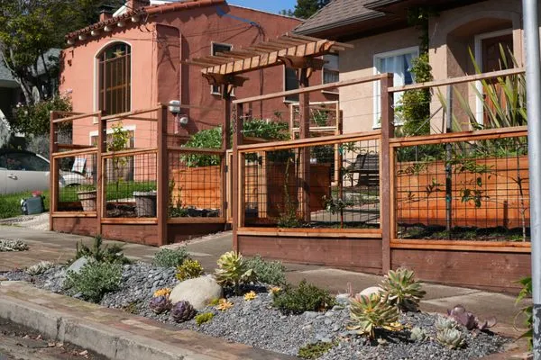 Sunshine Gardens Landscaping Logo