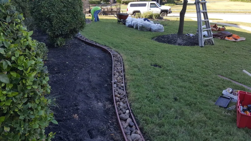 Top-rated lawn mowing service experts serving Houston, TX - Sunshine Landscape & Irrigation