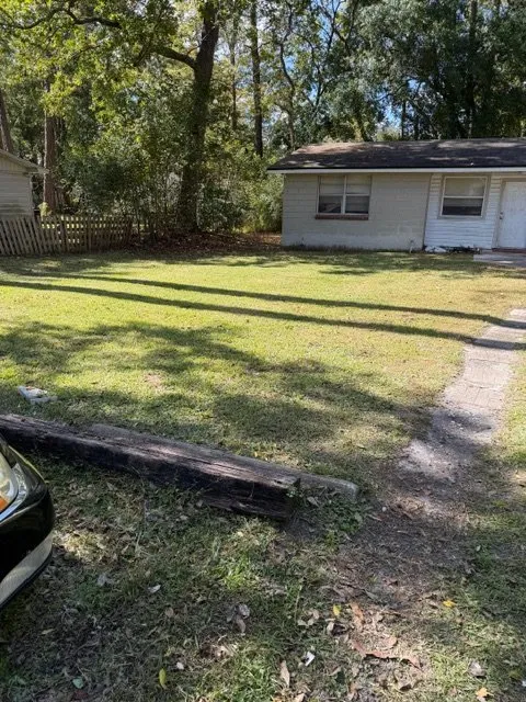 Reliable landscaping services experts serving Jacksonville, FL - Sunshine Landscape Design