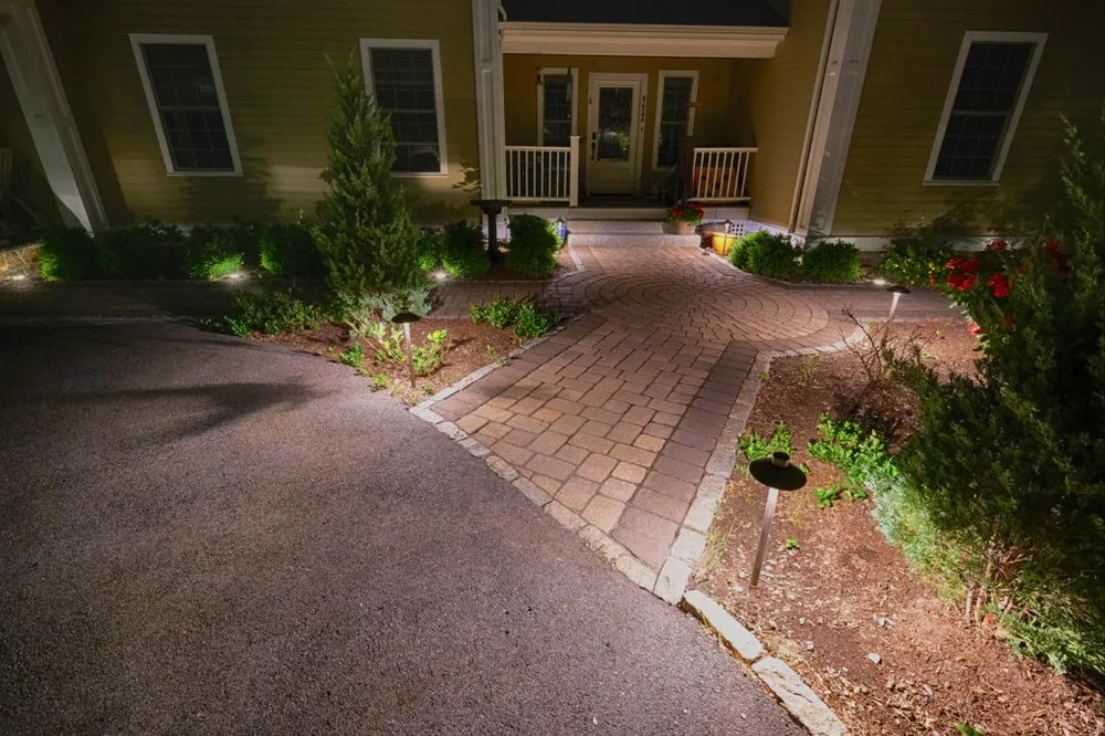 Reliable yard cleanup service experts serving Norwell, MA - Sunshine Landscape Lighting