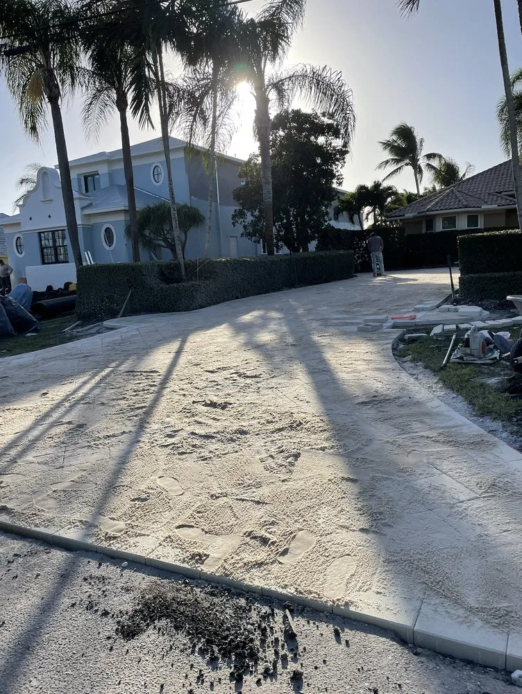 Custom lawn care service in Fort Pierce, FL - Sunshine Landscaping