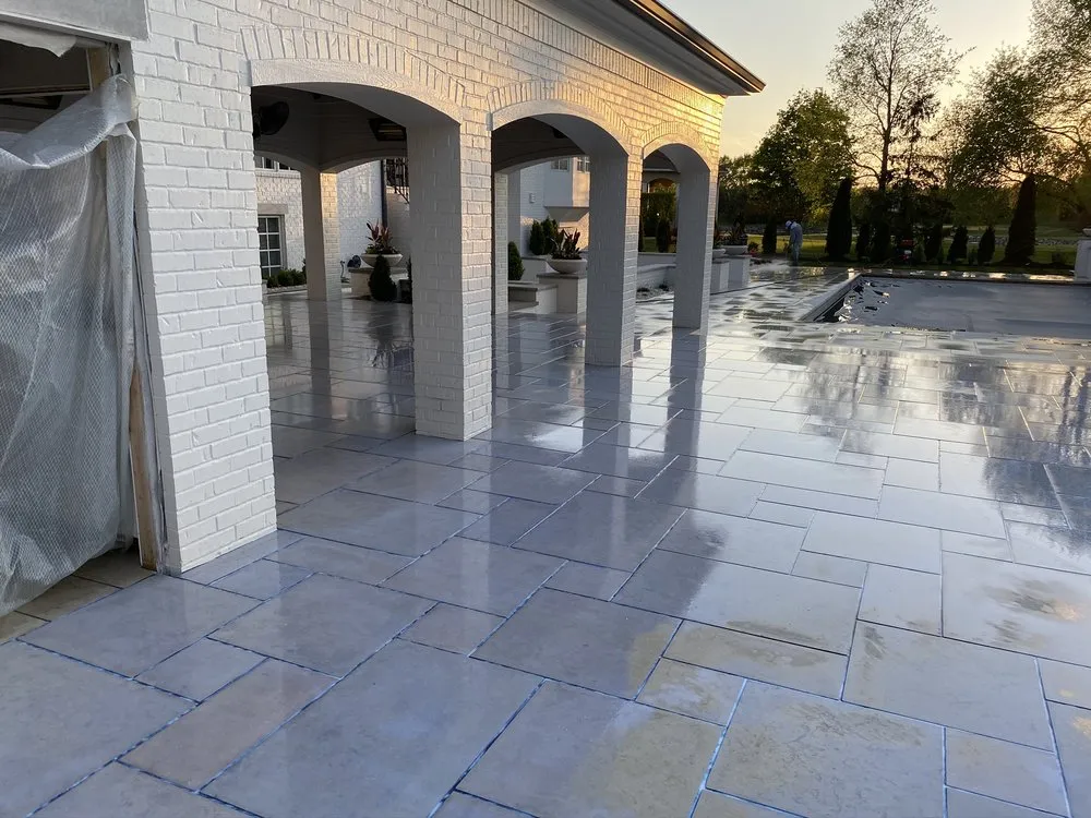 Local yard maintenance for homes in Indianapolis, IN by Sunshine Landscaping