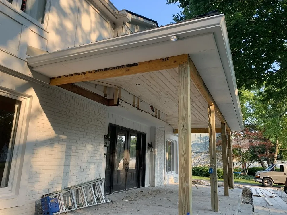 Top-rated yard cleanup service for homes in Indianapolis, IN by Sunshine Landscaping