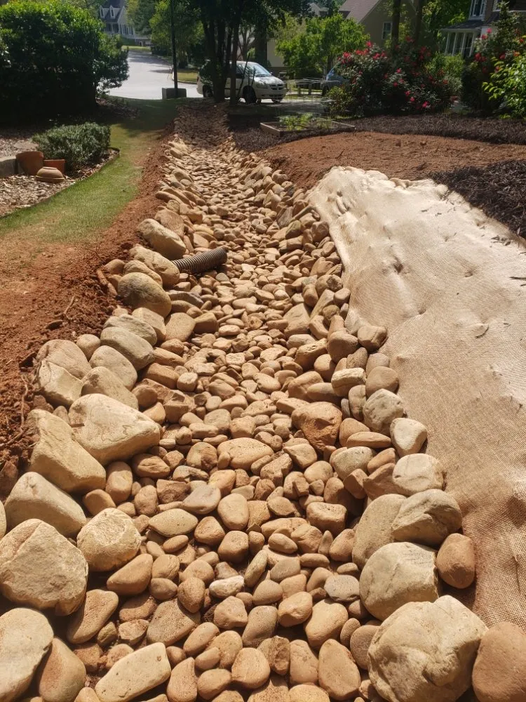 Local lawn mowing service experts serving Lilburn, GA - Sunshine Landscaping