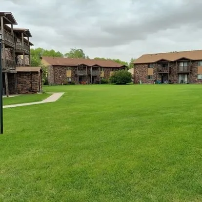 Custom landscape installation experts serving Grand Forks, ND - Sunshine Lawn Care