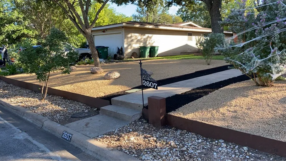 Custom garden landscaping in TX, TX - Sunshine Tree Service