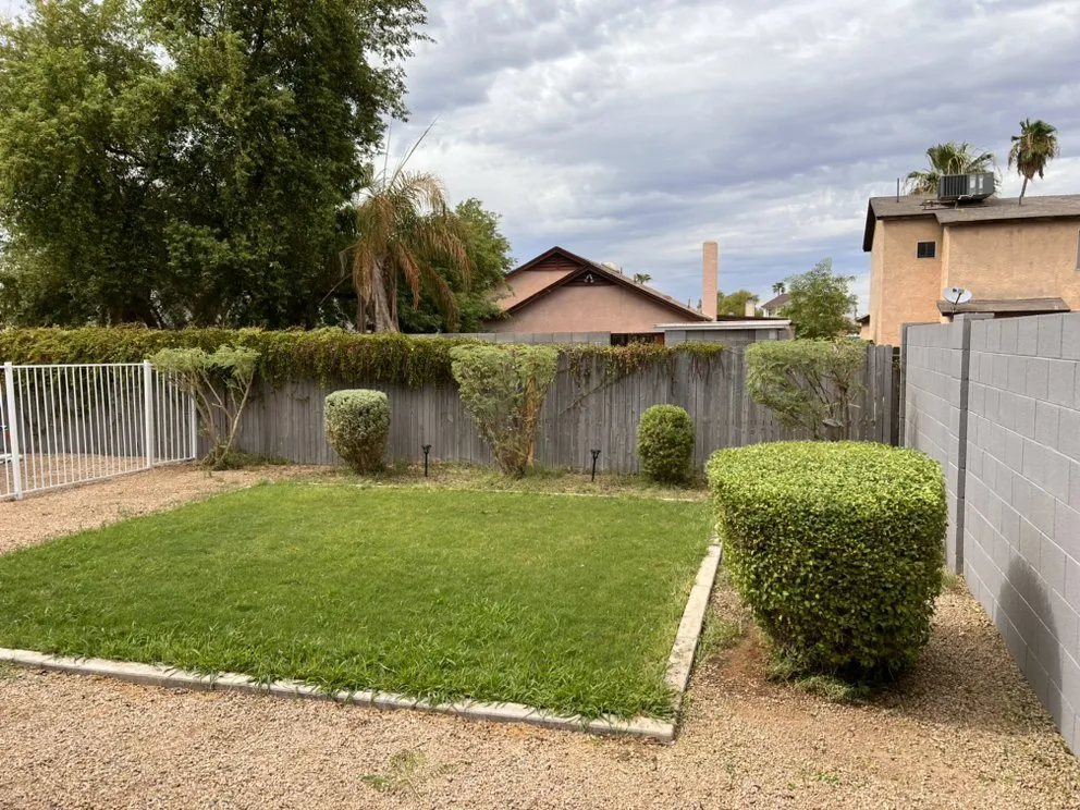Expert yard maintenance for residential properties across Maricopa, AZ - SunValley Home and Business Services