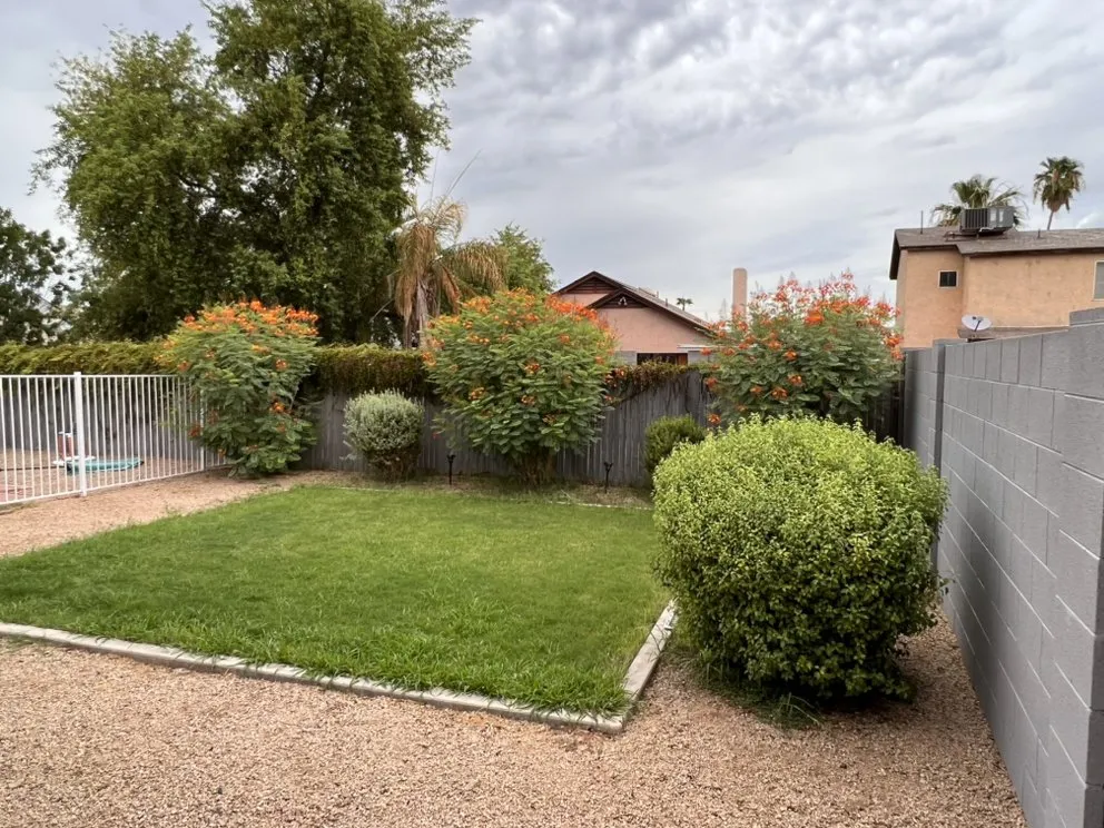 Professional garden landscaping experts serving Maricopa, AZ - SunValley Home and Business Services