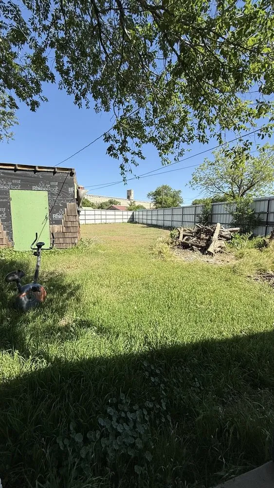 Professional yard cleanup service in Amarillo, TX by Super Junk Solutions