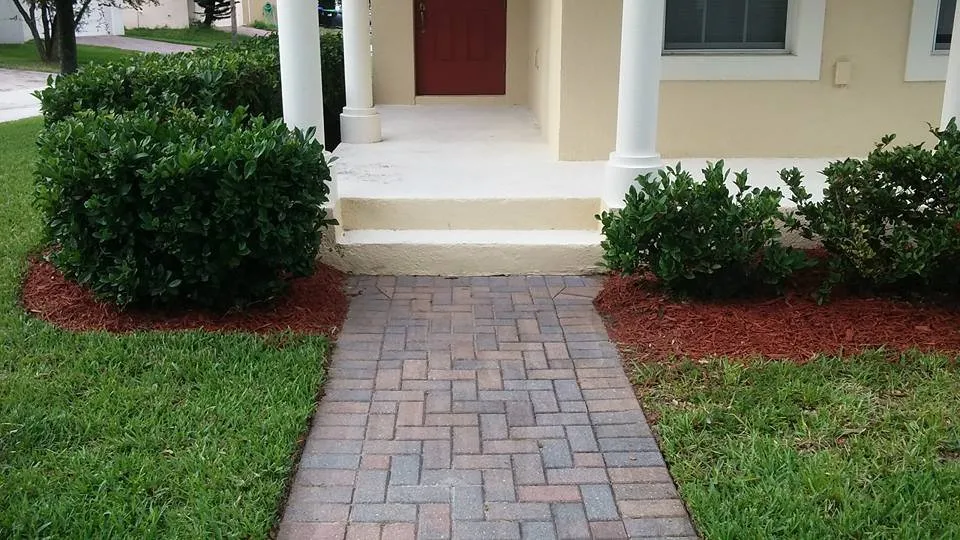 Affordable residential landscaping experts serving Winter Garden, FL - Super Lawns 2.0