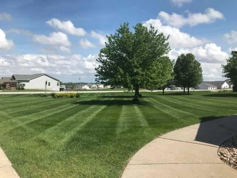 Professional garden landscaping in Des Moines, IA - Super Short Mowing