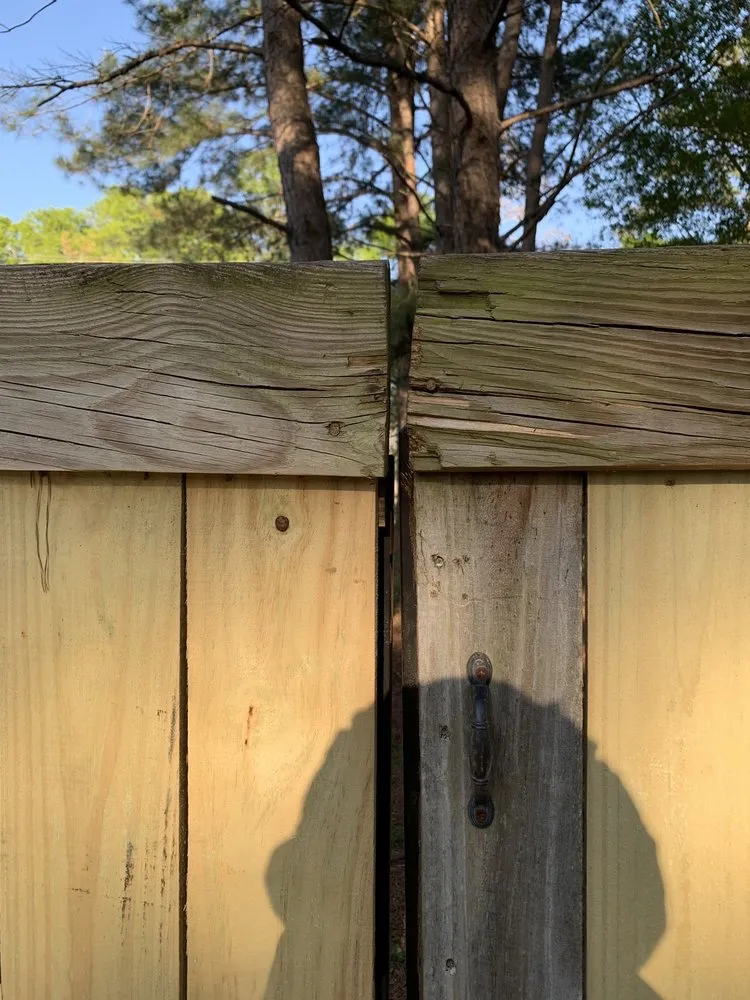 Custom lawn care service for year-round maintenance in Warner Robins, GA by Super Star Lawn Care & Fencing