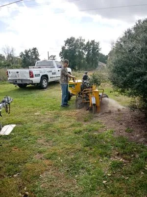 Super Trim Outdoors Logo