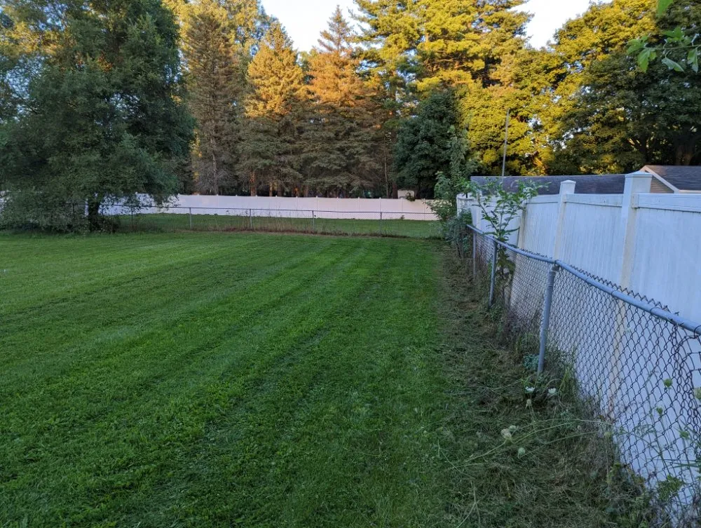 Top-rated yard maintenance in Lansing, MI by Superb Lawn Care & Snow Removal