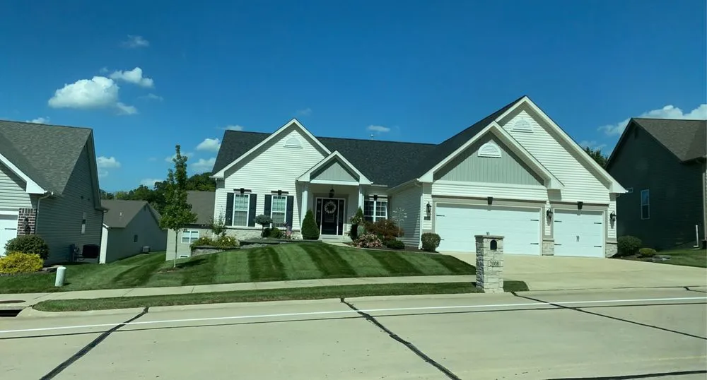 Affordable lawn care service in Saint Charles, MO - Superb Maintenance
