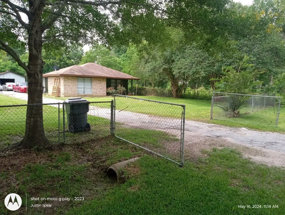 Expert outdoor landscaping in Cleveland, TX - Superfast Lawn Service