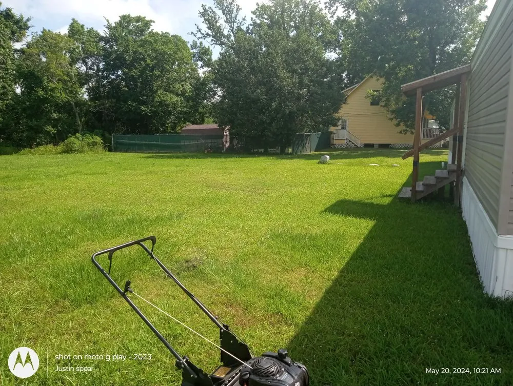 Professional landscaping services in Cleveland, TX - Superfast Lawn Service