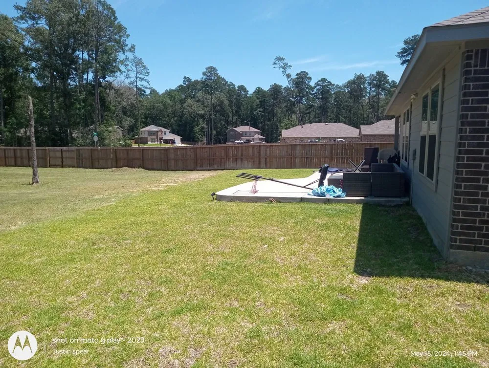 Local lawn care service in Cleveland, TX - Superfast Lawn Service