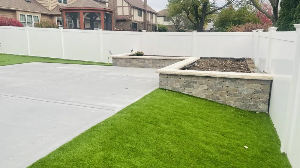 Custom yard maintenance in Chicago, IL - SuperGreen Hardscapes