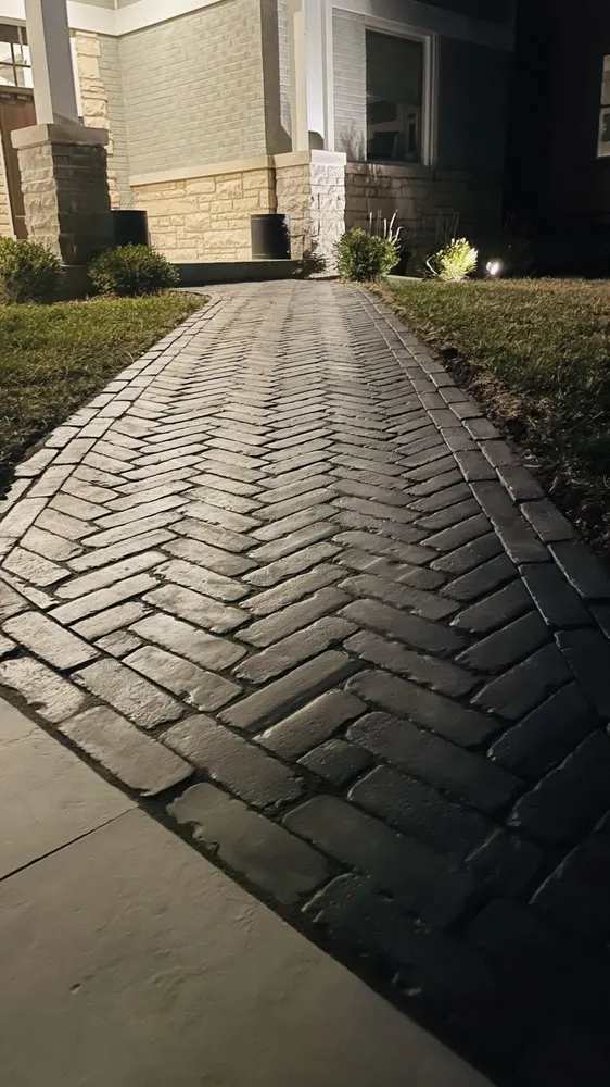 Professional garden landscaping for outdoor upgrades in Chicago, IL by SuperGreen Hardscapes