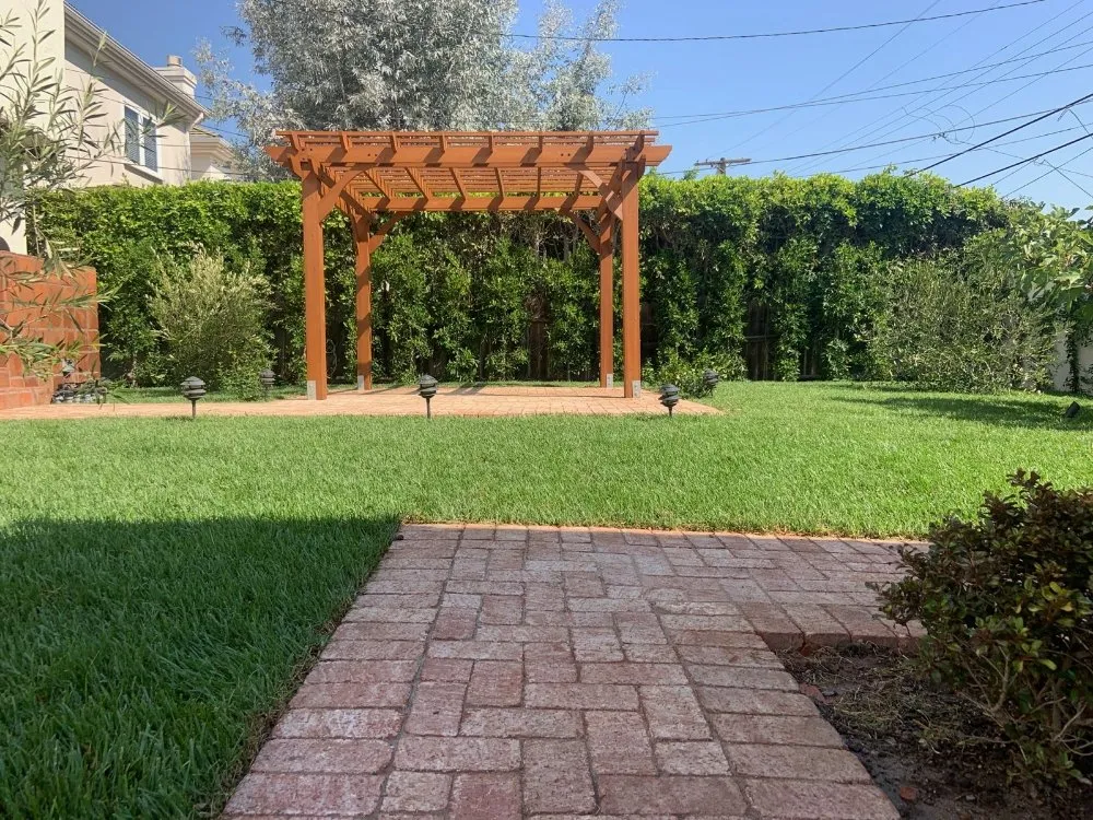 Top-rated outdoor landscaping experts serving Los Angeles, CA - Supergreen Landscape