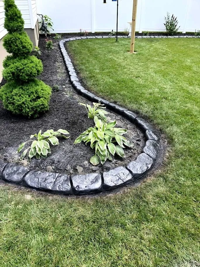 Custom lawn mowing service experts serving Middlebury, IN - Superior Borders