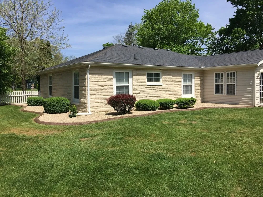 Affordable garden landscaping in Middlebury, IN by Superior Borders