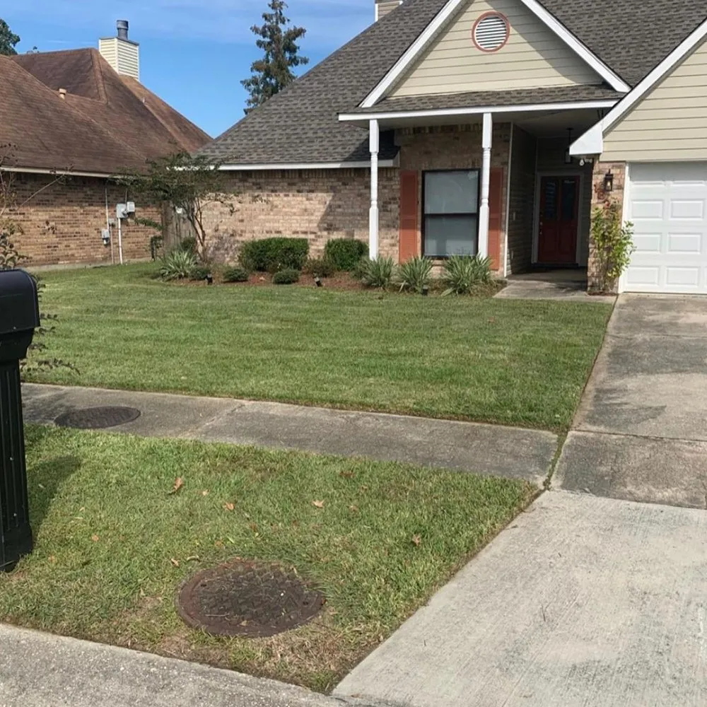 Expert lawn mowing service for residential properties across Slidell, LA - Superior Complete Lawn Care