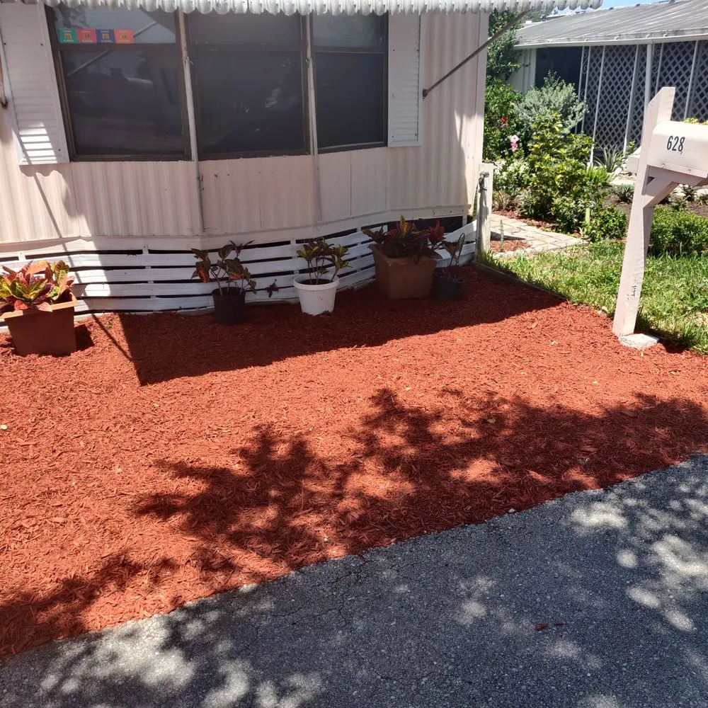 Expert yard maintenance experts serving Palm Bay, FL - Superior Exterior Landscaping